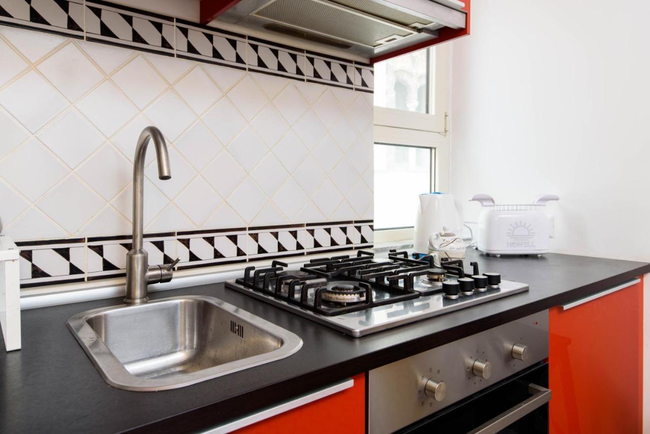 Appartamento Centro Storico - Wifi & Cucina Salerno Esterno foto